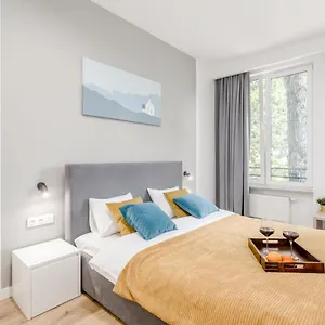  Apartament Expo Center